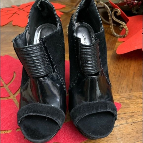 Bamboo Women Black Shoes Size 5 1/2 Wedges OpenToe‎ - Picture 1 of 8
